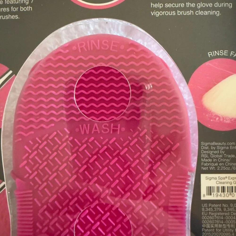 Sigma Spa Express Brush Cleaning Glove Pink Makeup Brush Cleaner Tool